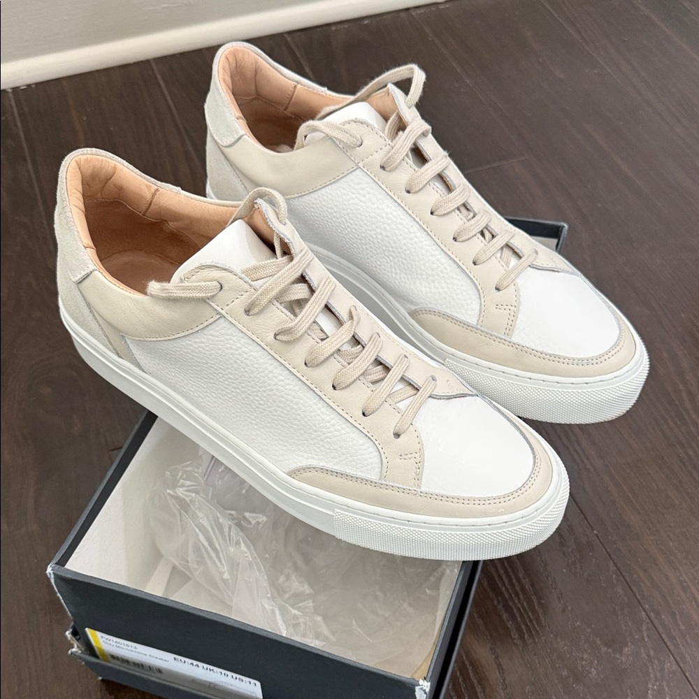 Suitsupply White and Beige Low-Top Leather Sneakers - Picture 2 of 11